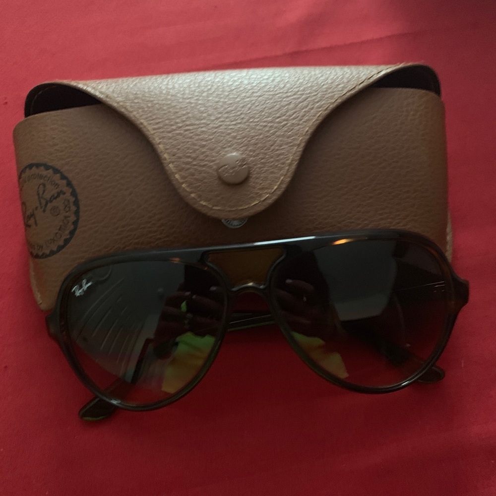 Ray Ban cats 5000
